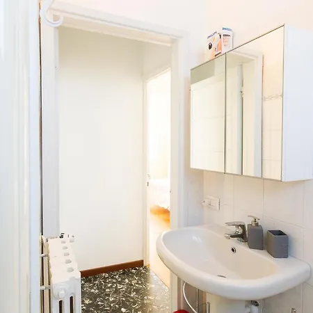Apartment 3 Bedroom In Stresa